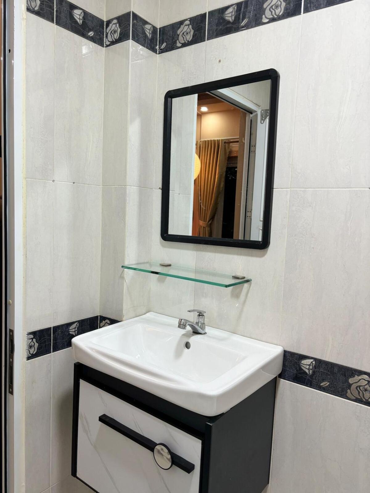 Căn hộ Lexyshouse - Warm Space In Ho Thi Ky Flower Market TP. Hồ Chí Minh