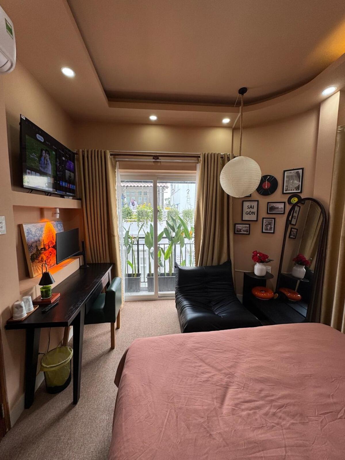 Lexyshouse - Warm Space In Ho Thi Ky Flower Market Apartment